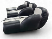 BEBAK Boxing Glove Sofa – Lounge-Sitz in Form eines Boxhandschuhes