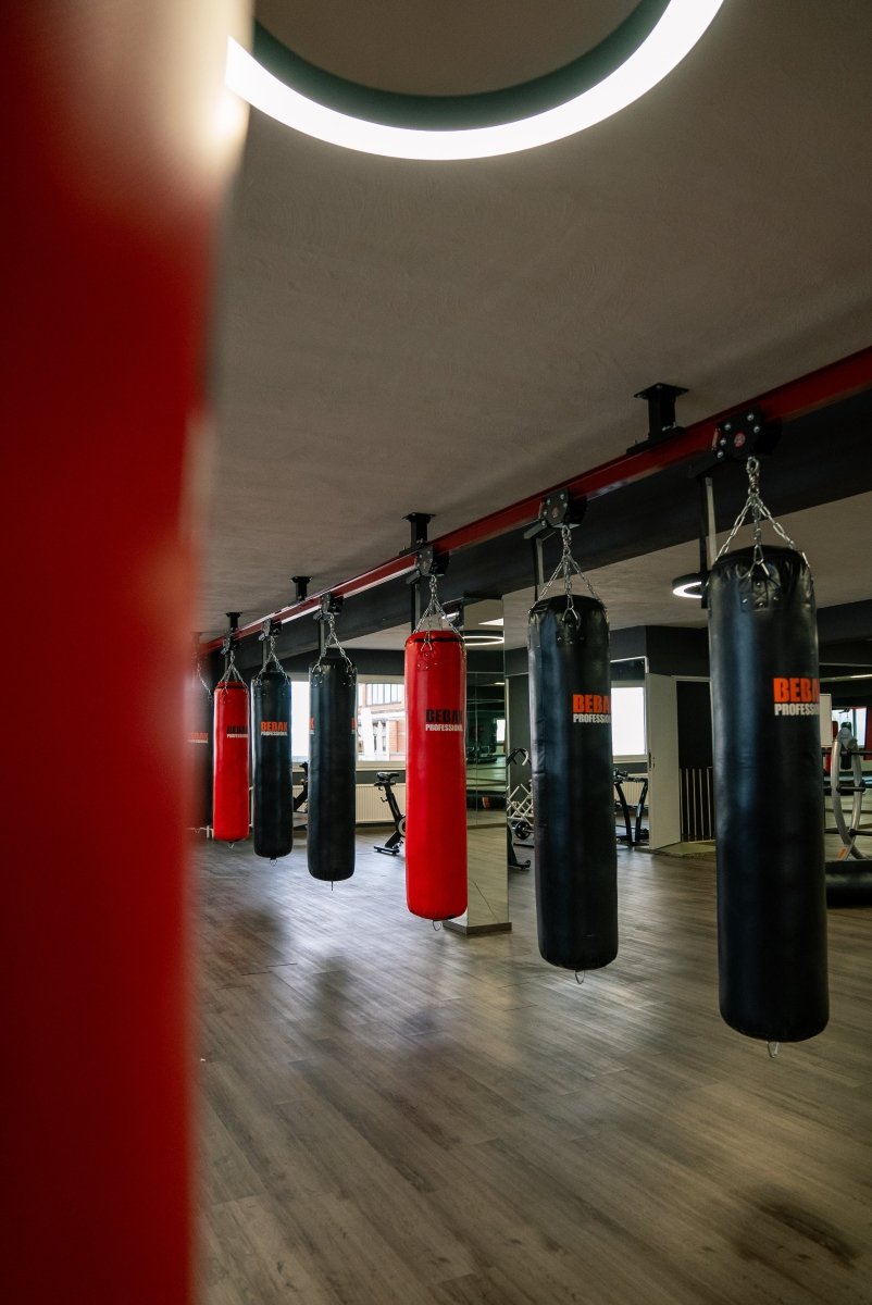 BEBAK BOXING Deckenschienen System Boxsäcke - BEBAK BOXING