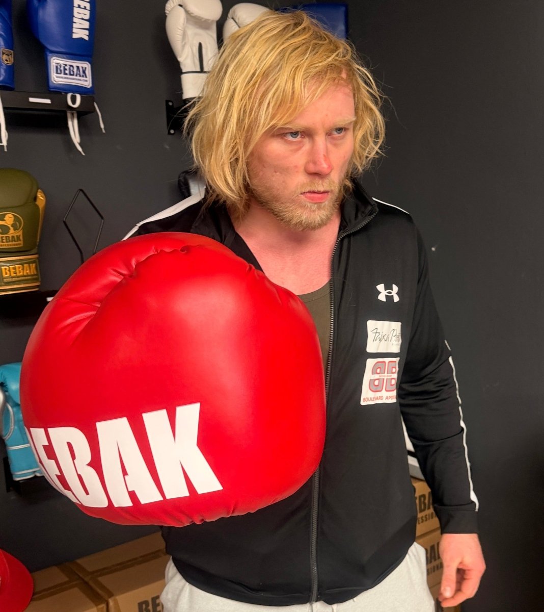 Bebak XXL Autograph Boxing Glove - BEBAK BOXING