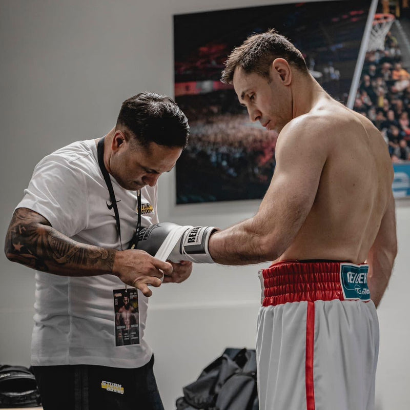 <p><strong>Schutz & Bandagen</strong></p>